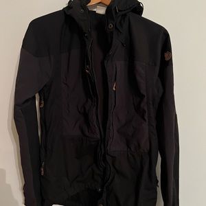 Fjällräven
Keb Jacket (Black)